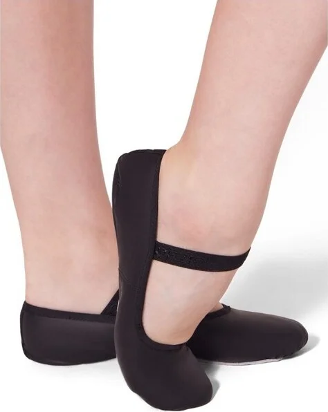 Capezio Women's Daisy Ballet Shoe, 3.5 Narrow