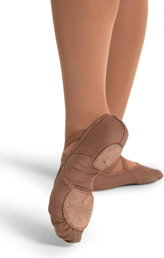 Capezio Women's Hanami Canvas Wide Ballet Shoe - Image 3