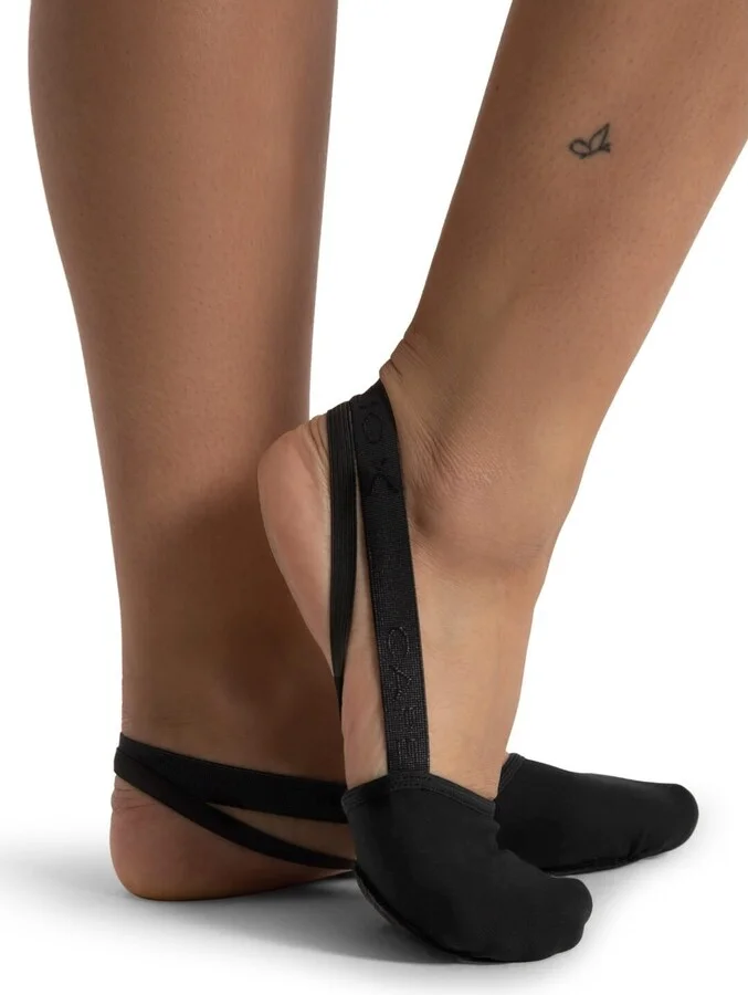 Capezio Women's Hanami Pirouette Ballet Flat - Image 7