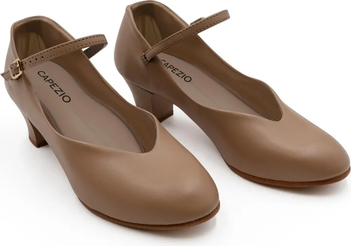 Capezio Women's Jr. Footlight Character Shoe Oxford