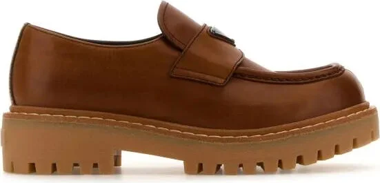 Caramel leather loafers