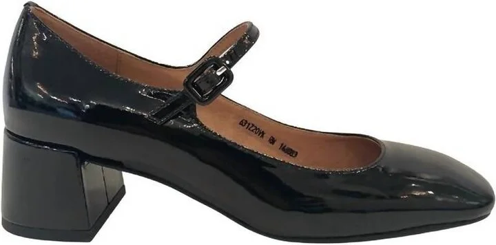 Cardiff Pumps Sandals In Black