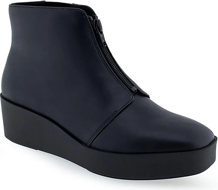Carin Womens Faux Suede Zipper Ankle Boots