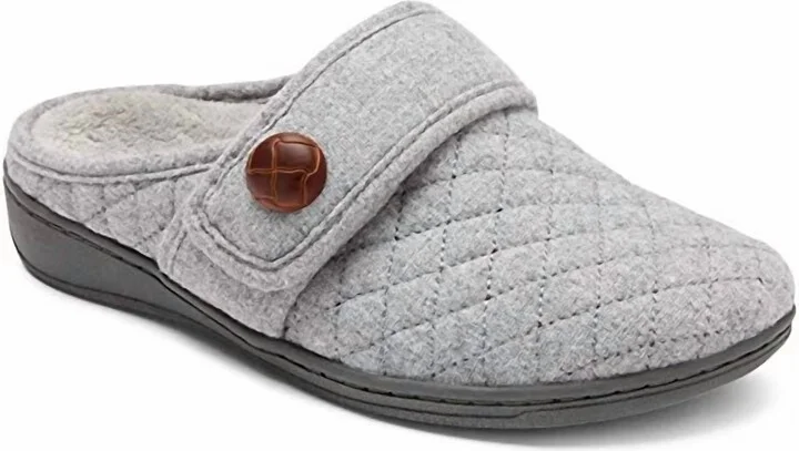 Carlin In Grey