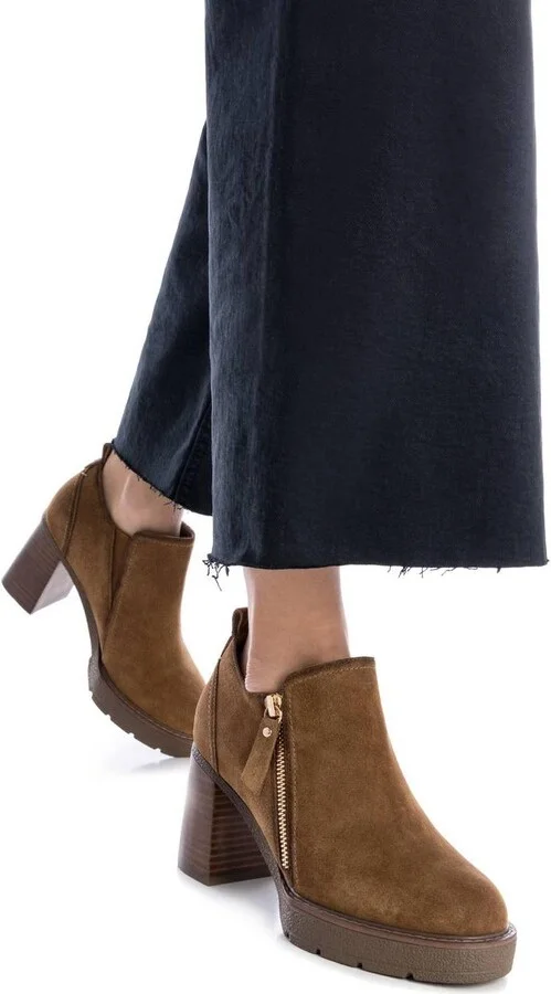 Carmela Leather Collection Women's Fashion Pumps By Xti - Image 2
