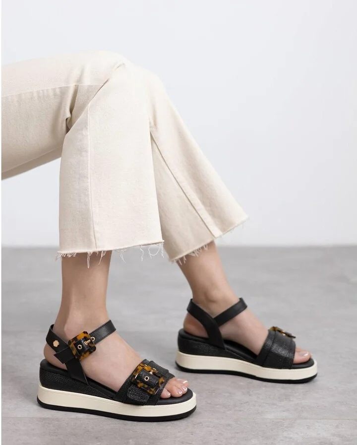 Carmela Leather Women's Wedge Sandals By Xti - Image 3