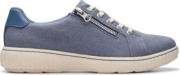 Caroline Echo in Denim Textile