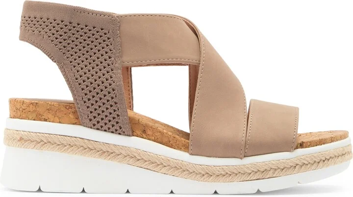 Carri Platform Wedge Sandal - Image 9