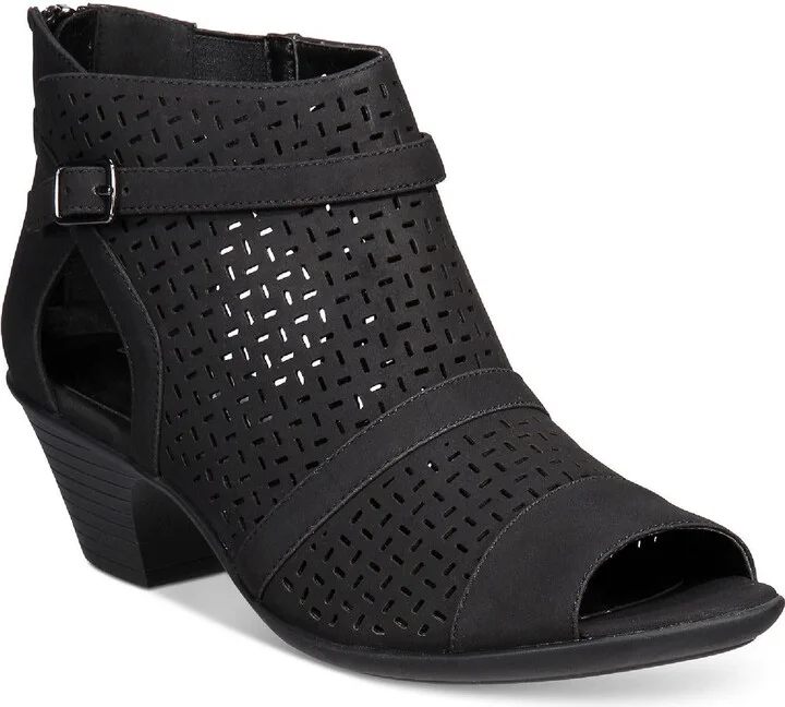 Carrigan Womens Perforated Cut-Out Dress Sandals