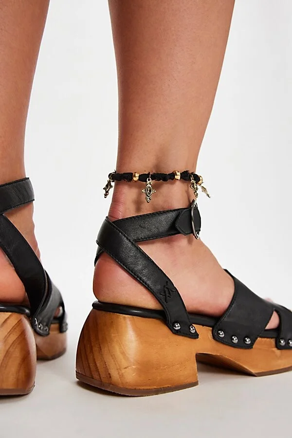 Carson Clogs - Image 3