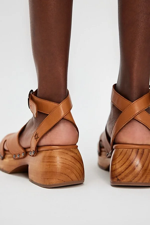 Carson Clogs - Image 3