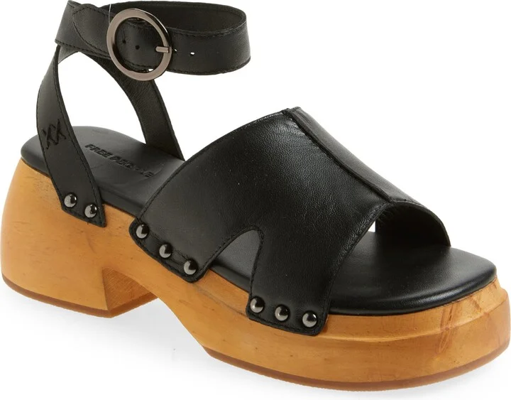Carson Leather Sandal