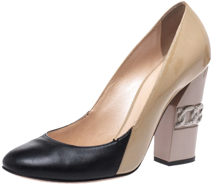 Casadei Beige/Black Patent And Leather Chain Motif Heel Round Toe Pumps Size 36