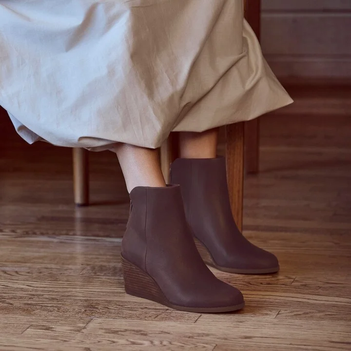 Casey Blackberry Leather Wedge Boot - Image 2