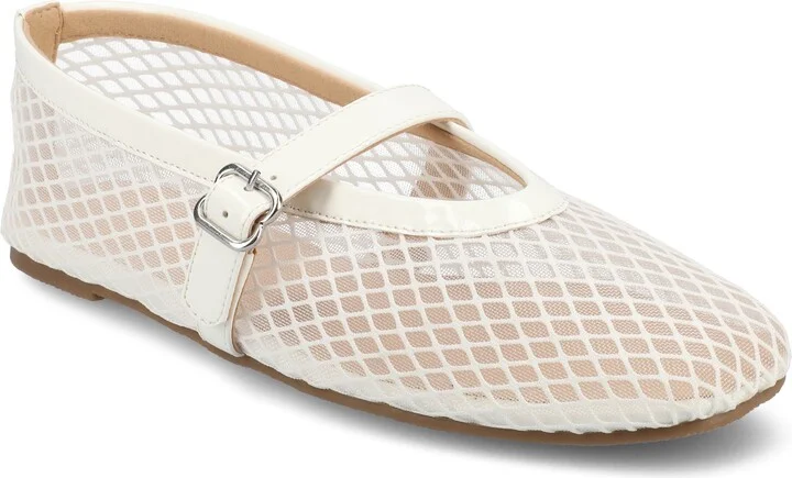 WHITE MESH