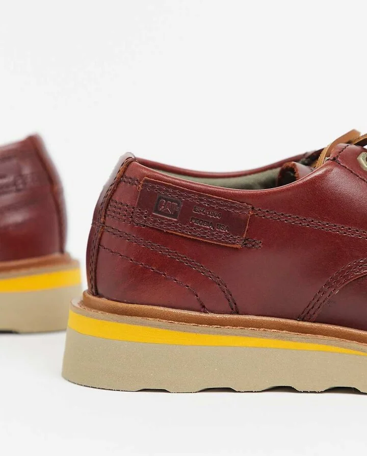Caterpillar jackson low lace up shoes in wine leather - Image 2