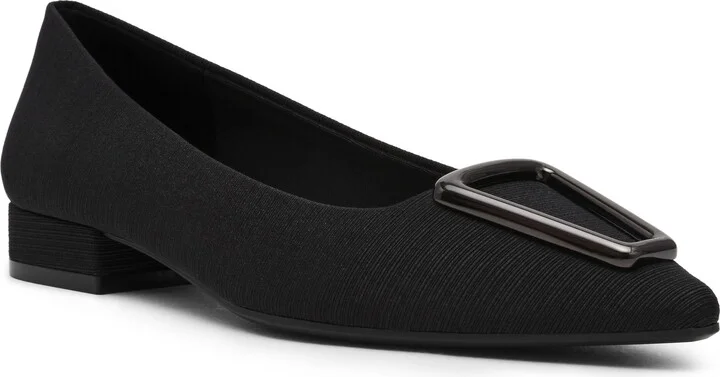 Cavina Pointed Toe Flat