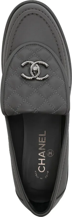 CC Turn-lock diamond-quilted loafers - Image 4