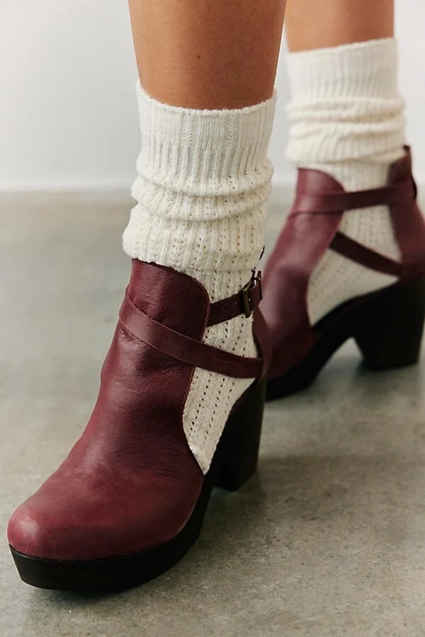 Cedar Leather Clogs - Image 2