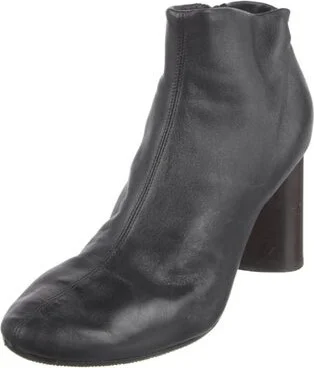 Celine - Image 2