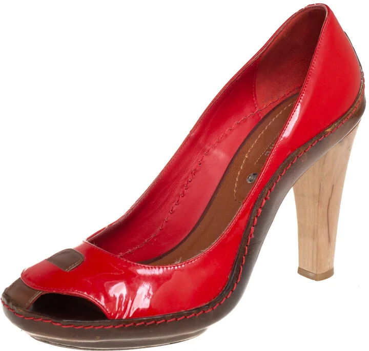 Celine Red/Brown Leather and Patent Leather Pick Toe Pumps Size 39