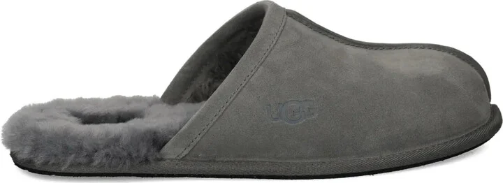 Center-Seam Slippers