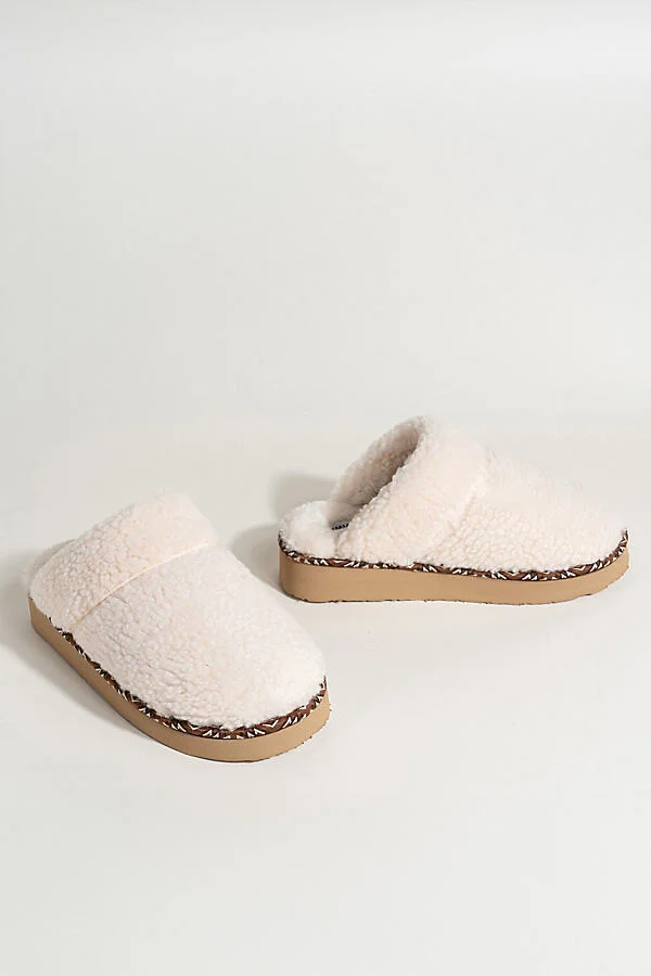 Cerise Slippers - Image 2