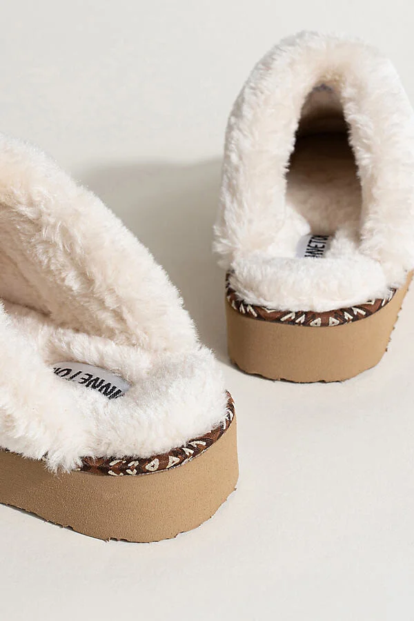 Cerise Slippers - Image 4