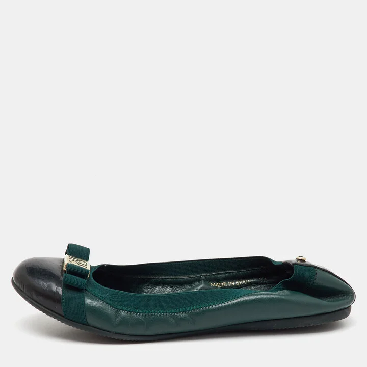 CH Carolina Herrera Green/Black Patent and Leather Bow Ballet Flats Size 37