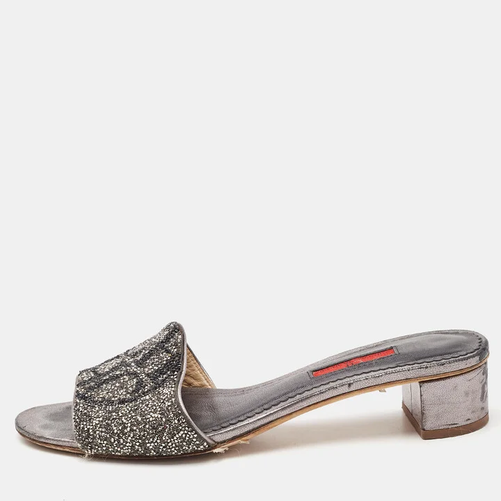 CH Carolina Herrera Grey Leather Crystal Embellished Logo Slide Sandals Size 38