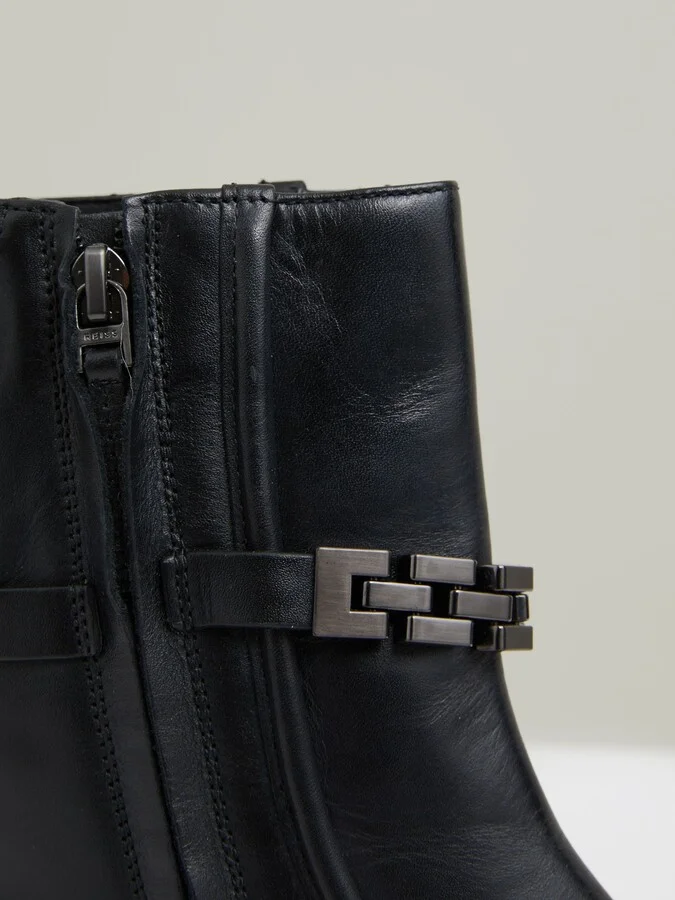 Chain Embellished Ankle Boots - Image 4