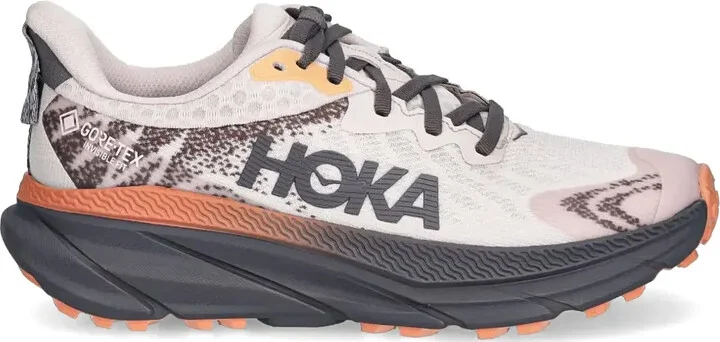 Challenger 7 sneakers