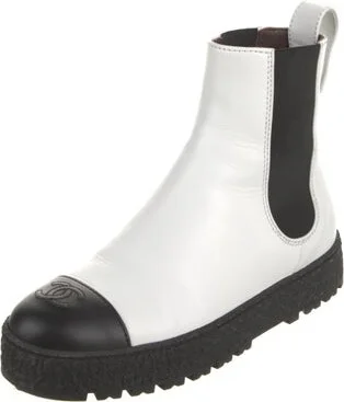 Chanel - Image 2
