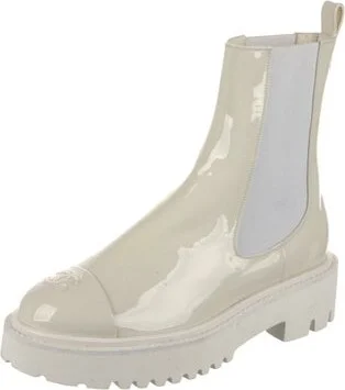 Chanel - Image 2
