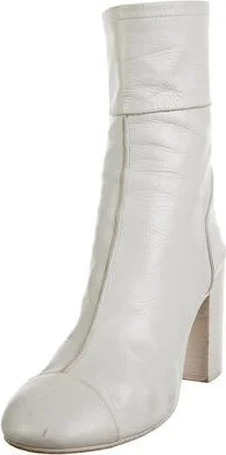Chanel - Image 2