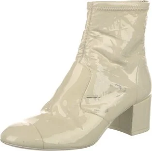 Chanel - Image 2
