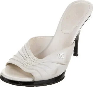 Chanel - Image 2