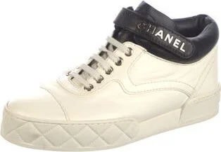 Chanel - Image 2