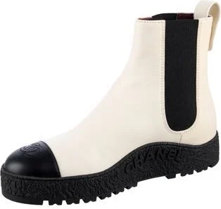 Chanel - Image 2