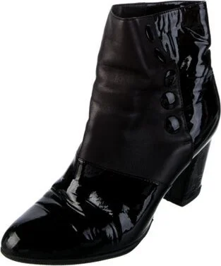 Chanel - Image 2