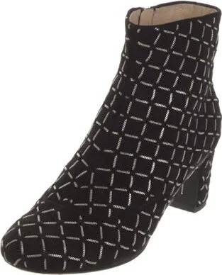 Chanel - Image 2