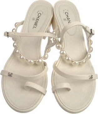 Chanel - Image 2