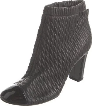 Chanel - Image 2