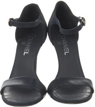 Chanel - Image 2