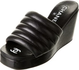 Chanel - Image 2