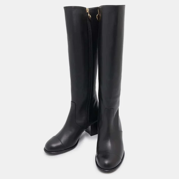 Chanel Black Calf Leather Knee-High Boots Size 37 Bag
