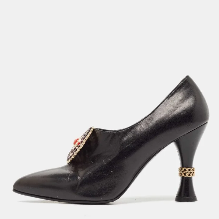 Chanel Black Leather Embellished Pumps Size 37