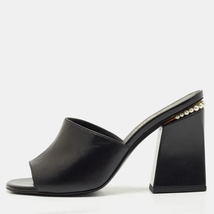 Chanel Black Leather Pearl Embellished Slide Sandals Size 40
