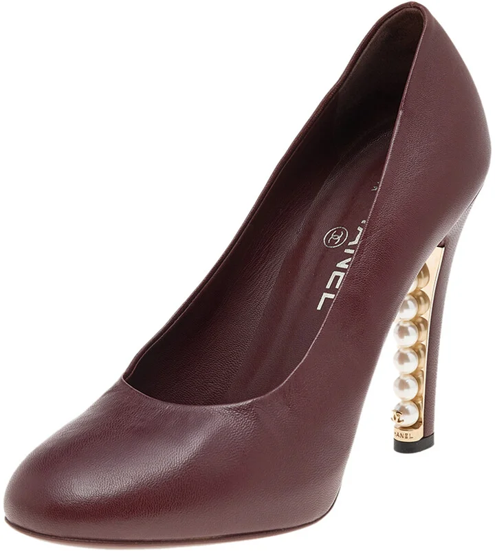 Chanel Brown Leather CC Pearl Embellished Heel Pumps Size 38