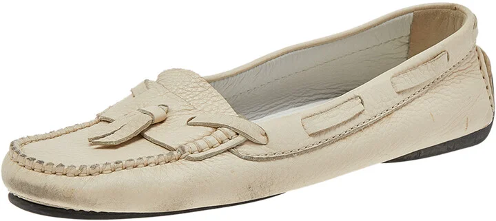Chanel Cream Leather Slip on Loafers Size 38.5